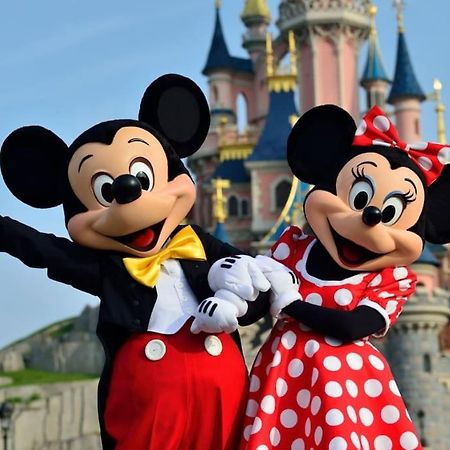 L'Olivier Centre Ville Parking Disneyland 4 Personnes Et 1 Bebe Bailly-Romainvilliers Esterno foto